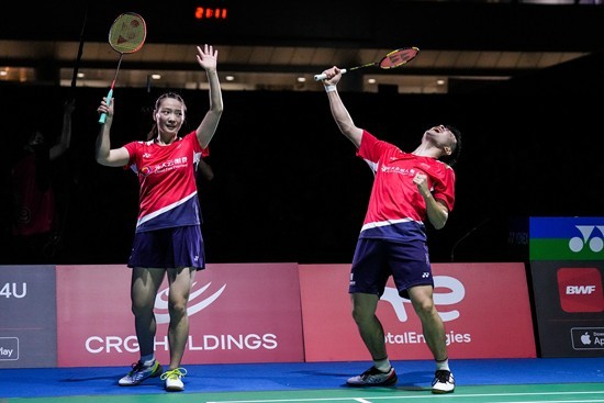 映出一场比 映出一场比